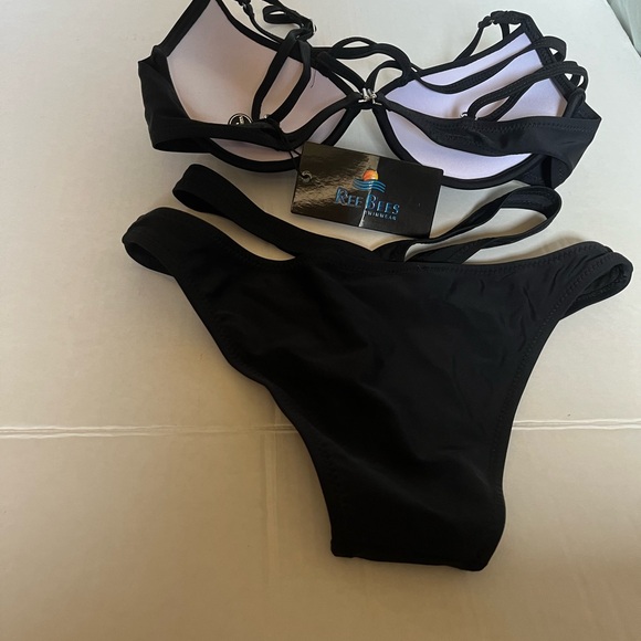 ReeBees - NWT - Black Bikini - Size M - Picture 2 of 3